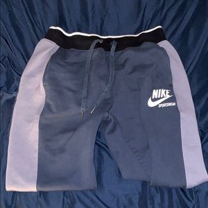 Nike women’s sweatpants
